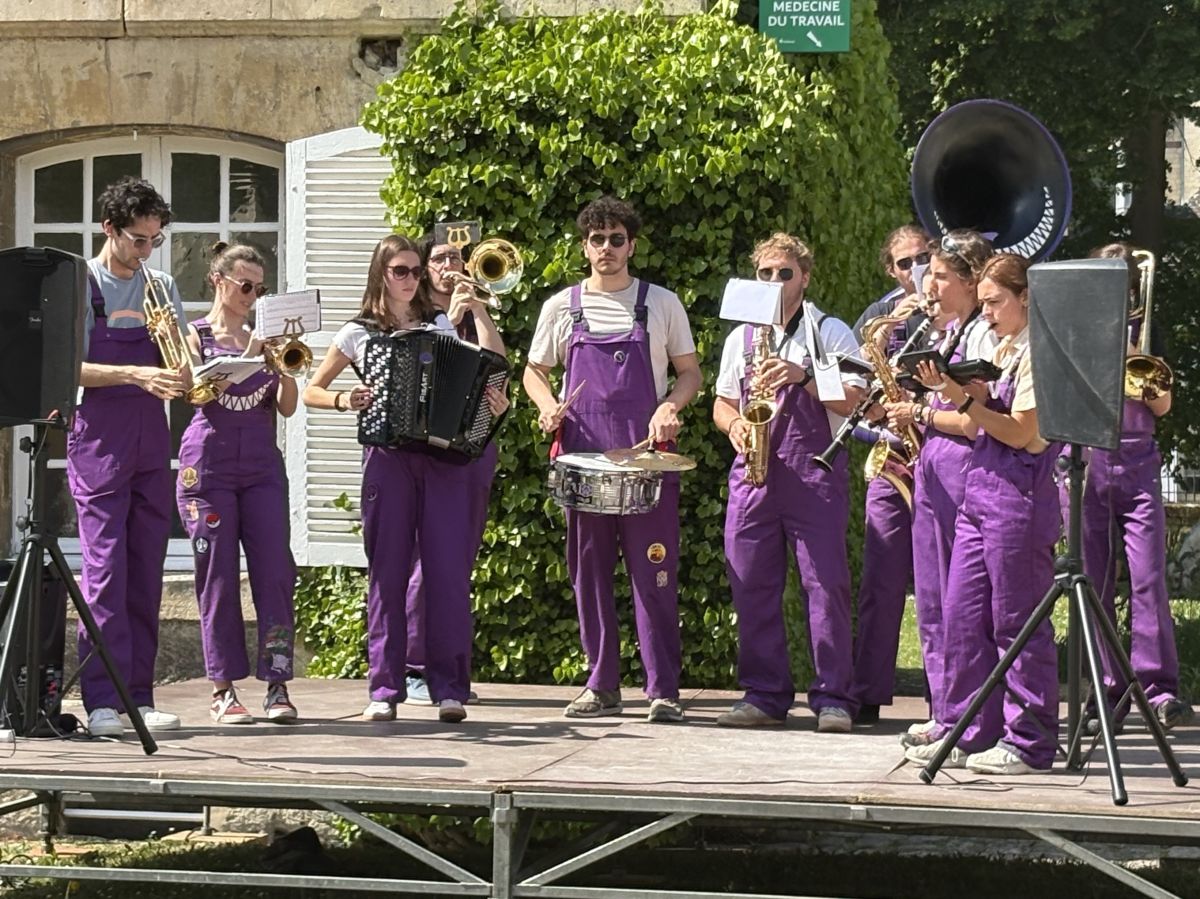 Photo Fanfare
